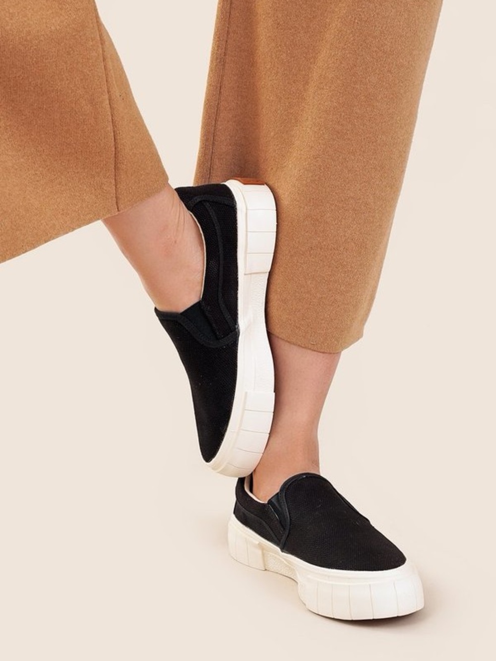 Good News Black Yess Core Sneakers